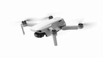 轻如鸿毛，智在人为 大疆创新发布御 Mavic Mini 迷你无人机